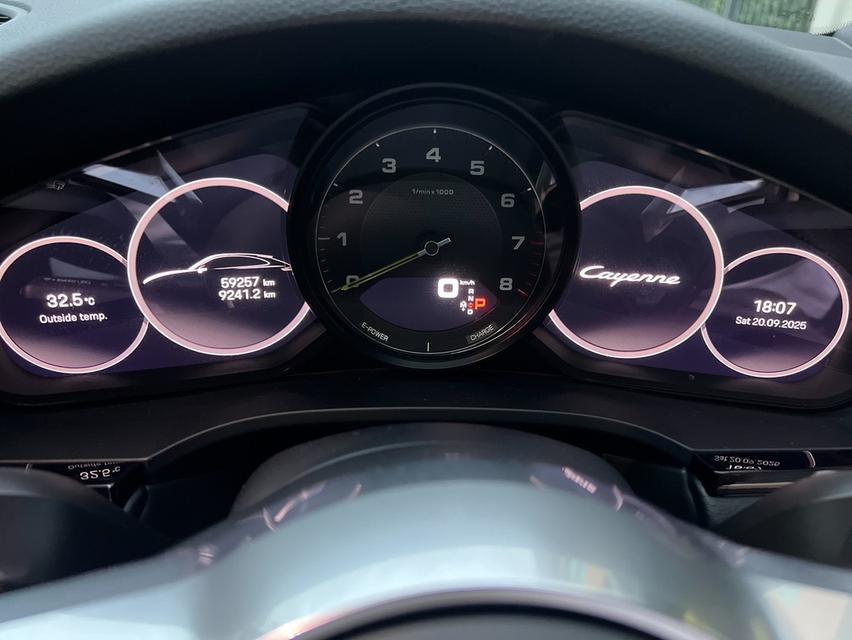 Porsche Cayenne E-Hybrid Coupe 2022เจ้าของดูแลดี เซอร์วิสครบ ตัวถังสวยเดิม น๊อตไม่มีขยับ 15