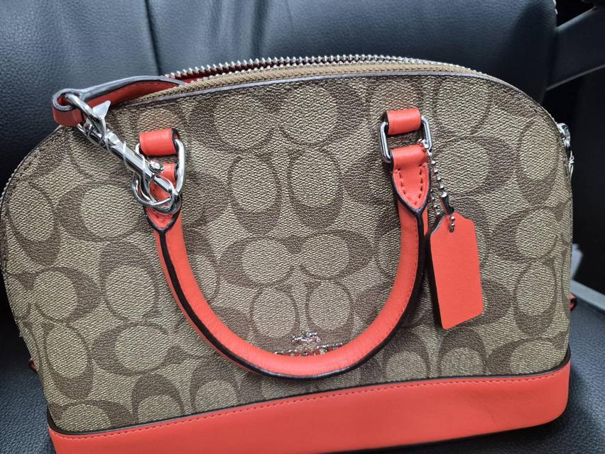 กระเป๋าสะพายยี่ห้อcoach รูปที่ 5