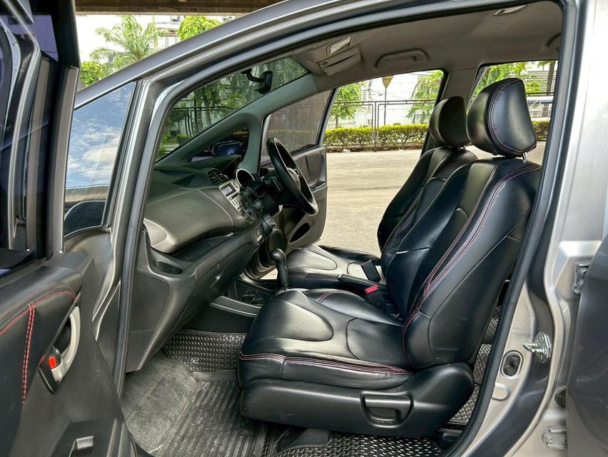 🚗 2009 Honda Jazz 1.5 SV AT รูปที่ 16