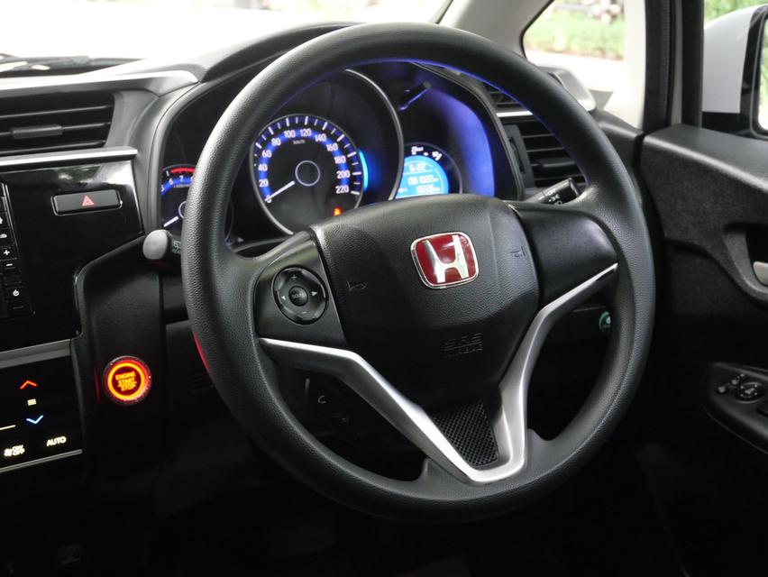 HONDA JAZZ 1.5V+ ปี20/21 ไมล์ 81,022km 12