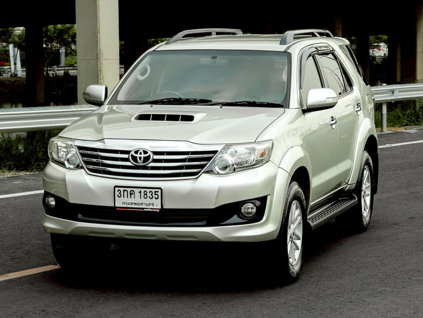 ฟรีดาวน์ FORTUNER 3.0 ขับ4 ปี2014 รูปย่อยที่ 3