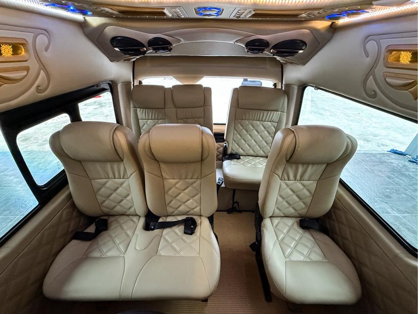 รหัสรถ WRT291 2017 TOYOTA COMMUTER 3.0 D4D โฉมปี05-19 สีเทา ดีเซล เกียร์ออโต้ VIP เต็ม 11