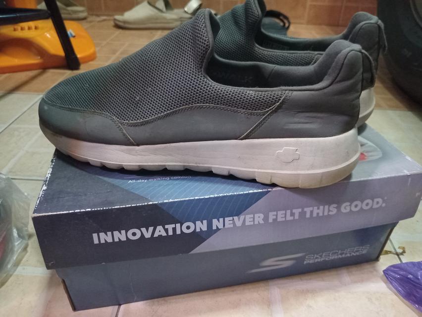 รองเท้า Skechers Go Walk Max Mens Size 9 ความยาววัดจริงประมาณ 31ซม. มือสองนะคะ ซื้อให้แม่ใส่แล้วหลวมไป