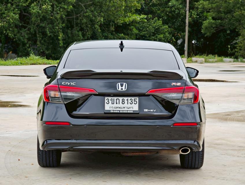 HONDA CIVIC FE Sedan 4dr e:HEV RS E-CVT FWD 2.0 Y22. สีดำ  เกียร์ออโต้  5