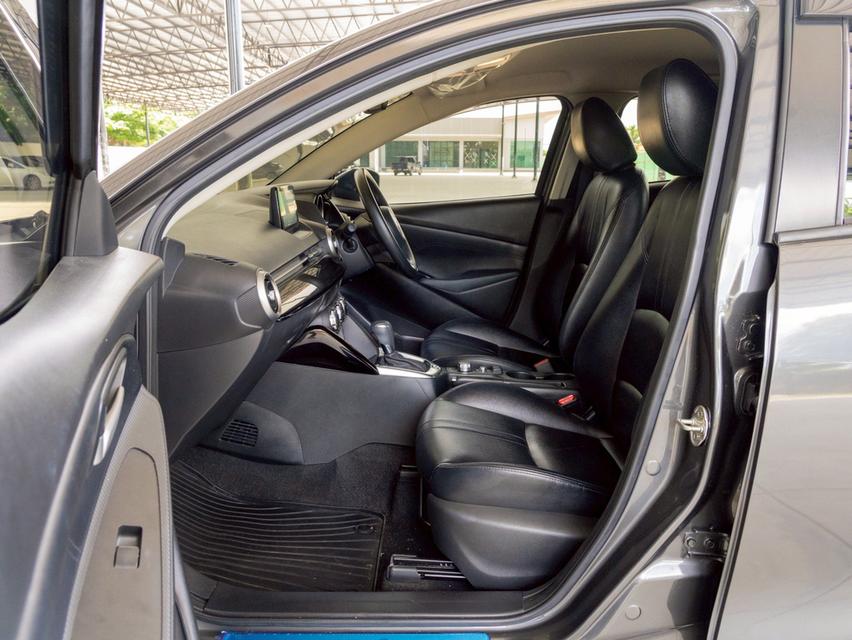 รหัสรถ 12AT2754 Mazda 2 1.3 Skyactiv-G C Sports | ปี : 2022 15