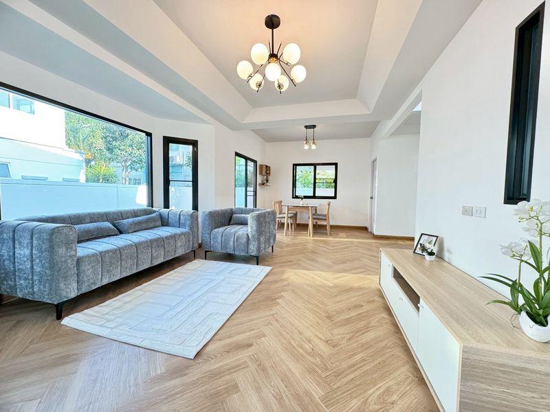 หมู่บ้านพฤกษ์ลดา คลองถนน วงแหวน–รัตนาธิเบศร์ บ้านเดี่ยว 2 ชั้น  ถนนเมน ตกแต่งใหม่พร้อมอยู่ โครงการ (Land & Houses) 7