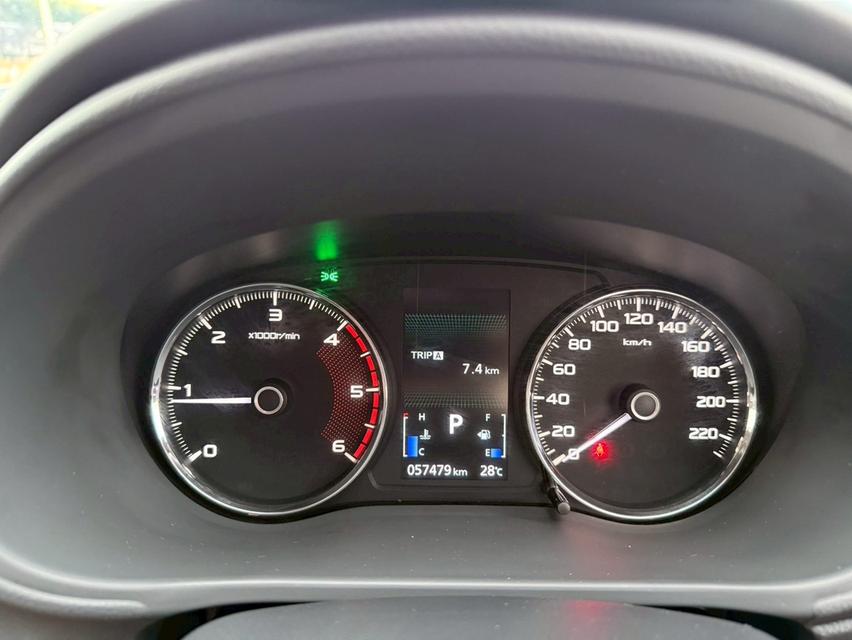 Pajero 2.4 GT Premium  NAVI 2WD ปี2018  สีเทา ดีเซล  6