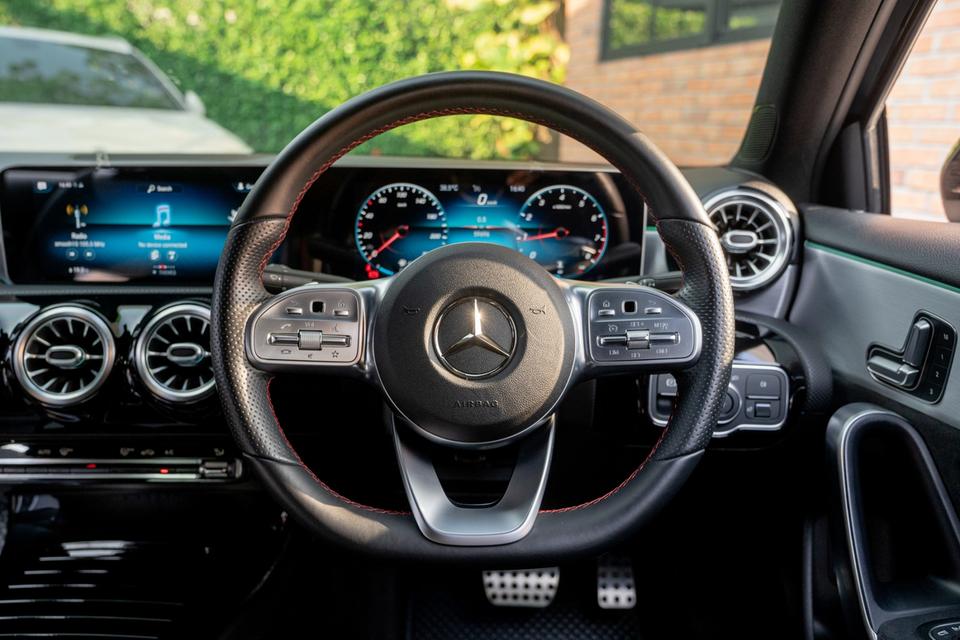 Mercedes-Benz A200 AMG Dynamic ปี 2021 📌𝐀𝟐𝟎𝟎 𝐀𝐌𝐆 เข้าใหม่ค่าา วิ่งเพียง 59,xxx km. เท่านั้น 👍🏼✨ 4