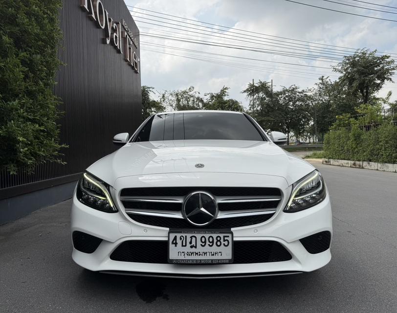 (แจ้งรหัสรถ AP9985) Benz C220d AV Facelift ปี2020 สีขาว รูปย่อยที่ 2