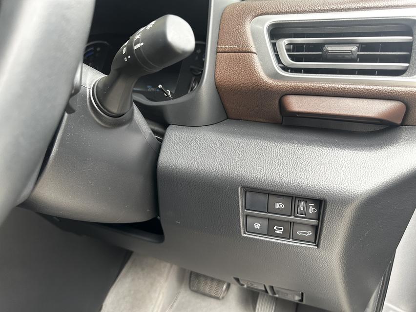 2023 TOYOTA INNOVA ZENIX 2.0 HEV PREMIUM ไมล์น้อย 6