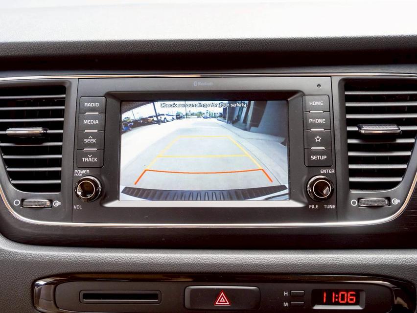 Kia Carnival 2.2 LX ปีจด 2021 20