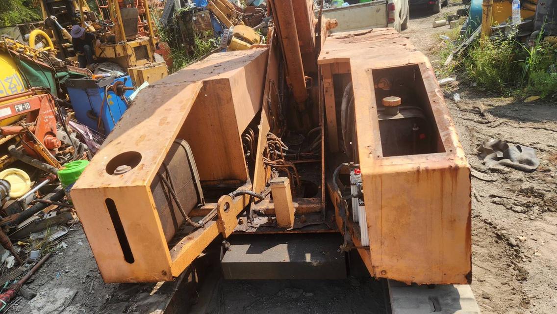ขาย รถกระเช้า บูมลิฟต์ แทรคตะขาบ บูมยื่นสูง 6 ม. เครื่อง isuzu ดีเซล 3 สูบ เก่านอกแท้ พร้อมใช้งาน