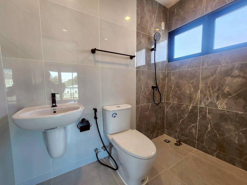 ขายบ้านมือสองตกแต่งใหม่ คุณภาพแบรนด์ LH โครงการ ชลลดา บางบัวทอง(Chonlada Bangbuathong) ใกล้เซ็นทรัลเวสต์เกต และรถไฟฟ้าสายสีม่วงสถานีบางพลู 20