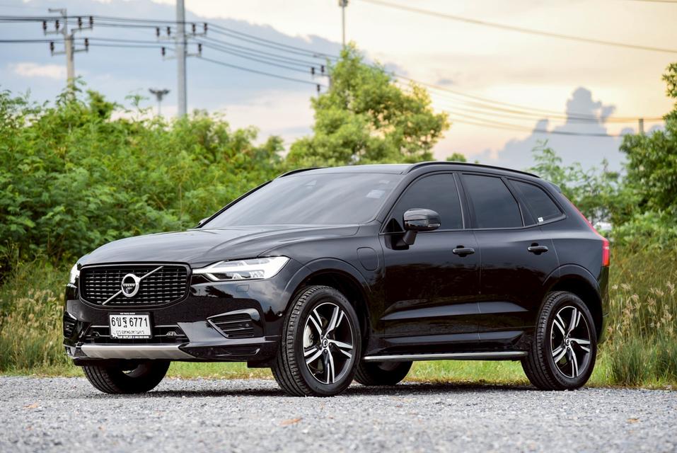 รหัสรถ CBL6771 VOLVO XC60 T8 Recharge AWD R-Design (Plug-in Hybrid) AT 2021