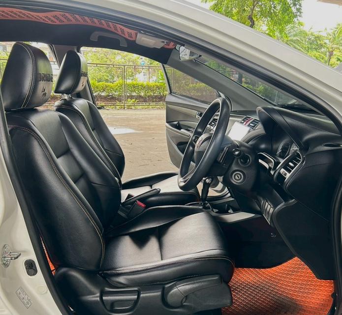 Honda City 1.5 SV i-vtec ปี 2012  6
