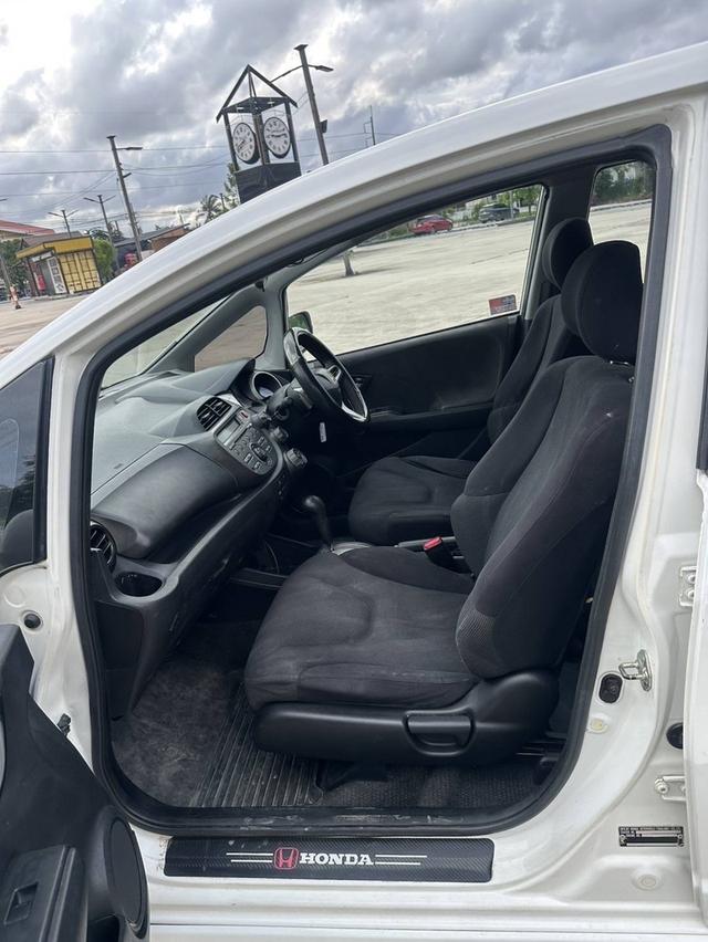 (แจ้งรหัสรถ BK5056) Honda Jazz 1.5 SV💥ปี2008💥 รูปที่ 10