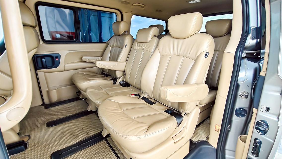 HYUNDAI H-1 2.5 Elite A/T ปี 2015 9