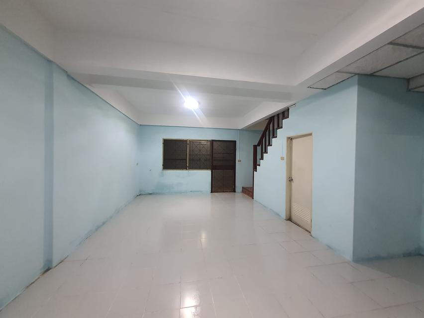 ให้เช่าทาวน์เฮ้าล์หมู่บ้านร่มรื่นวิลล์ 2 มี 2 ห้องนอน 2 ห้องน้ำ 8,000 บาท/เดือน 9