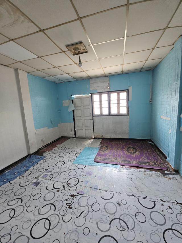 ขายทาวน์เฮ้าส์ หมู่บ้านบุษบาวิลล์ นนทบุรี ฿ 1,100,000  ขายทาวน์เฮ้าส์ หมู่บ้านบุษบาวิลล์ (Butsaba Ville)  บ้านเลขที่ 89/115 ซอย 2 ซ.บางรักน้อย 1/3 ท่า 11