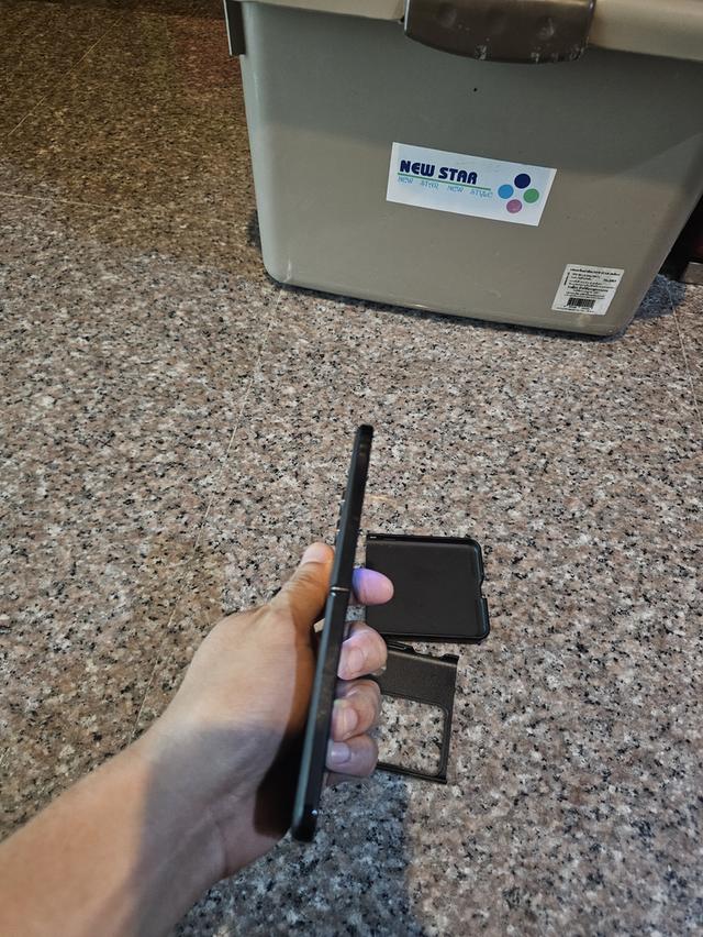 ขายๆๆๆถูกOppo Find NFlip2 สีBlack256กิ๊ก สูนTrueสภาพสวยการใช้งานดีเยี่ยมทุกๆฟังชั่นเครื่องรีสโตได้ตลอดไม่มีติดแอคเค้าใดๆคับ  สภาพ: 97% สวยๆคับไร้รอยต 6