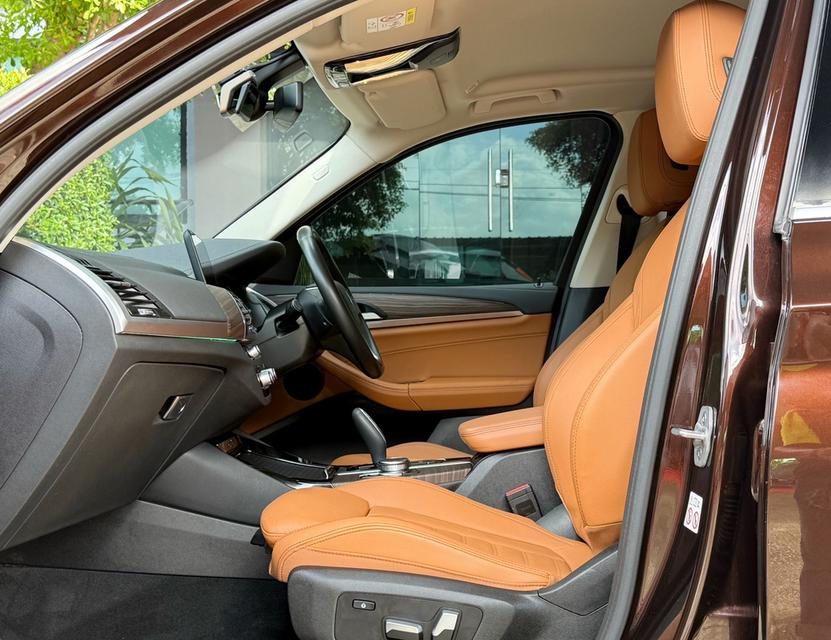 2020 BMW X3 20D G01 รถมือเดียวป้ายแดง รถวิ่งน้อย เข้าศูนย์ทุกระยะ รถมีSI Package และ Extended warranty เหลืออีกนานครับ รถไม่เคยมีอุบัติเหตุครับ 12
