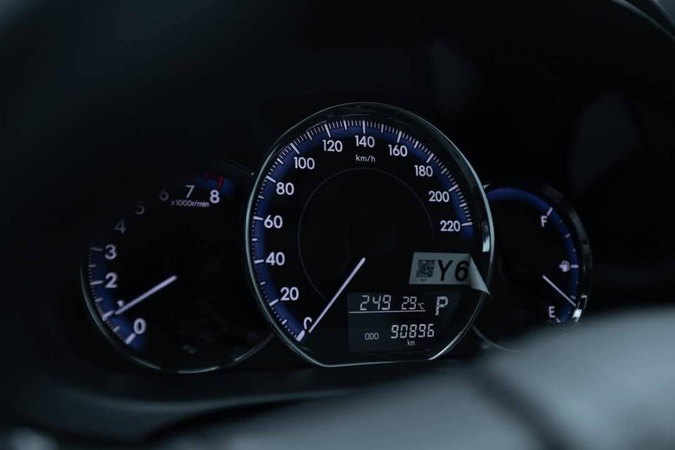 Toyota 1.2G hatchback auto 9 หมื่น 10
