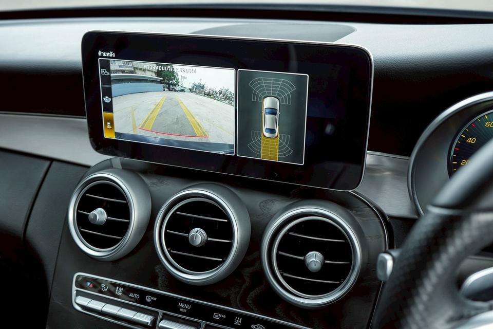 (แจ้งรหัสรถ CBL2314) Mercedes-Benz C300e 2.0 AMG Sport W205 AT 2023 รูปที่ 19