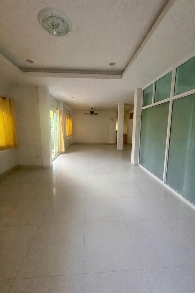 บ้านเดี่ยว 2 ชั้น  หมู่บ้านแอดโฮม ศรีราชา 4