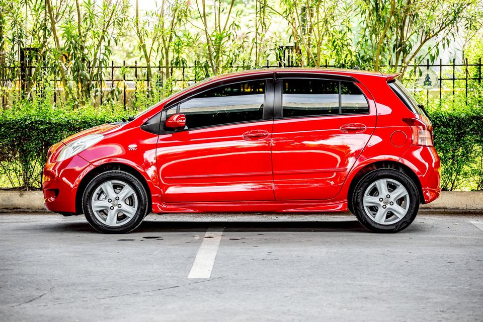 Toyota Yaris 1.2 J ปี 2006 สีแดง สวยสภาพดี  7