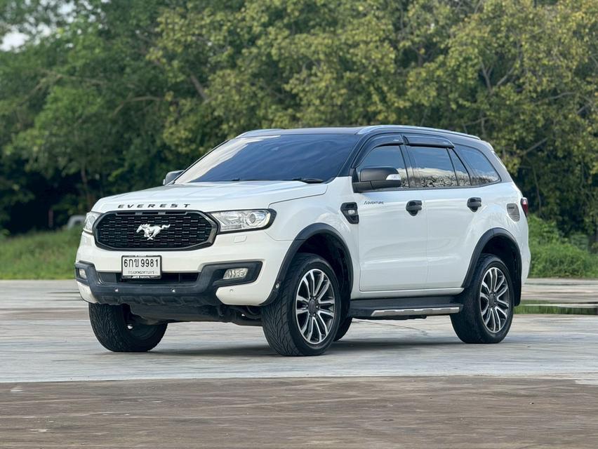 FORD EVEREST Wagon 4dr Titanium 7st Auto 6sp 2WD 2.2 DCT Y17สีขาว  เกียร์ออโต้ 