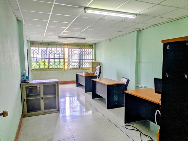 ตีทะลุกัน กว้าง ใหญ่ 48 ตร.วา. บางมด ให้เช่าอพาร์ทเมนท์ 5 ชั้น 3 คูหา 960 ตร.ม