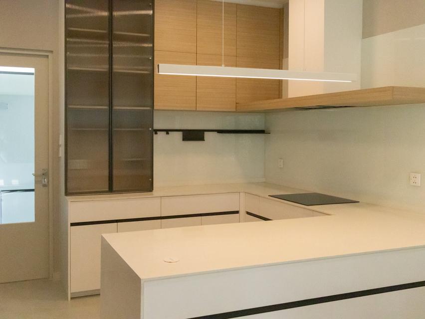 ให้เช่าบ้านใหม่หรู บ้านเดี่ยว 2 ชั้น  สไตล์ Modern Luxury  Mantana Bangna Km.15 20