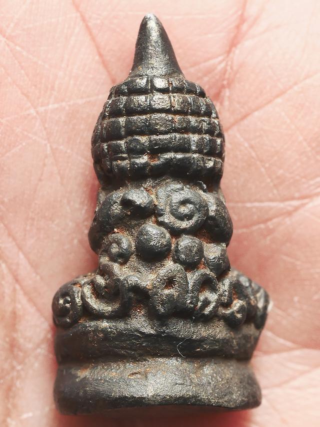 พระปิดตาพิมพ์นั่งบัว (เศียรแหลม) หลวงพ่อทับ วัดทอง เนื้อสำริด....เก่า เดิมๆ 7