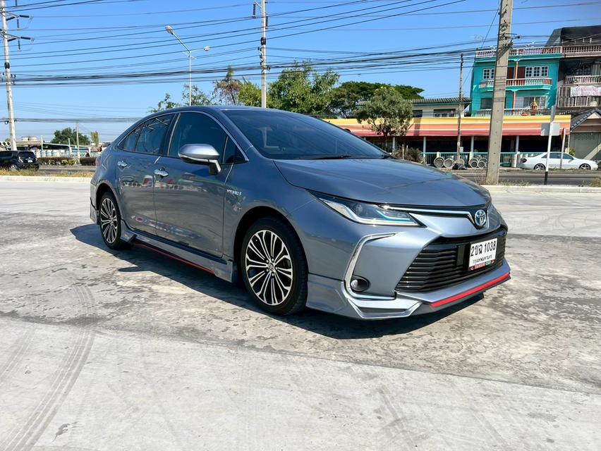TOYOTA ALTIS  1.8 HYBRID PREMIUM ปี2021เครื่องยนต์ไฮบริด รถสวยพร้อมใช้งาน ออพชั่นเต็มคัน 3