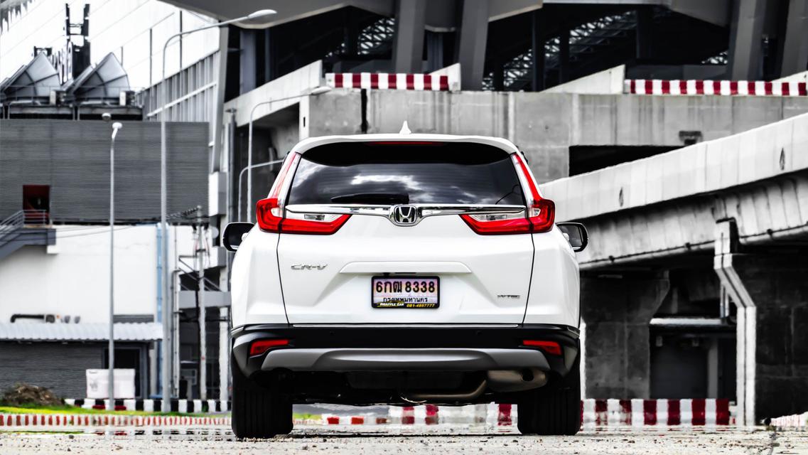 Honda CRV 2.4 E 2WD ปี 2019 สีขาว 6
