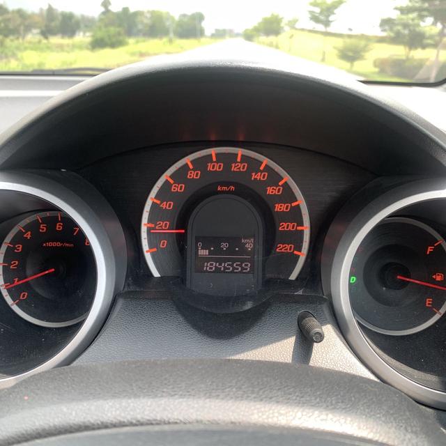HONDA JAZZ GE 1.5V AUTO รถสวยมือเดียว เช็คศูนย์ทุกระยะ 16