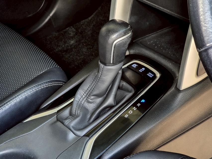 Toyota Corolla Cross 1.8 Hybrid Smart ปี 2020 (จดปี 2021) 11