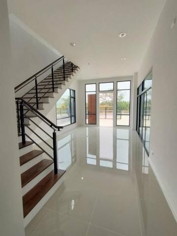 ให้เช่าอาคารพาณิชย์พร้อมโกดัง450ตร.ม.หลังมุมย่านบางใหญ่นนทบุรีซอยกัตนาใกล้ รพ.บางใหญ่ 2