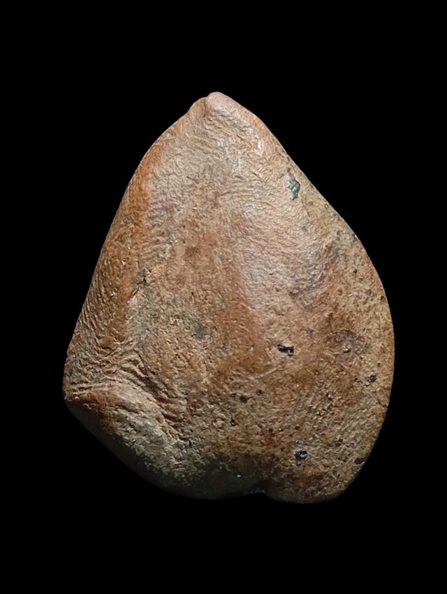 พระลีลาเปลวเพลิง หลวงพ่ออ่ำ วัดชีประขาว สุพรรณบุรี เนื้อดิน ปี2475สภาพสวยมาก 3