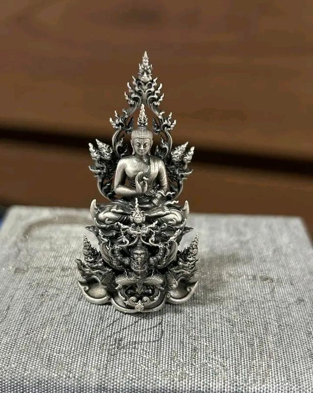 พระพุทธเงิน อ.เฉลิมชัย