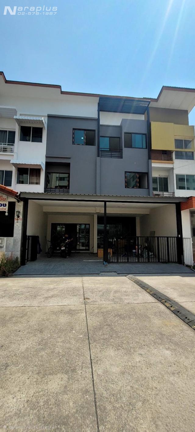 Listing No. 68030280 : ขายทาวน์โฮม 3 ชั้น 2 คูหา เหมาะสำหรับทำธุรกิจ โครงการ บ้าน ปริญ รามอินทรา-วัชรพล บางเขน กรุงเทพ 1