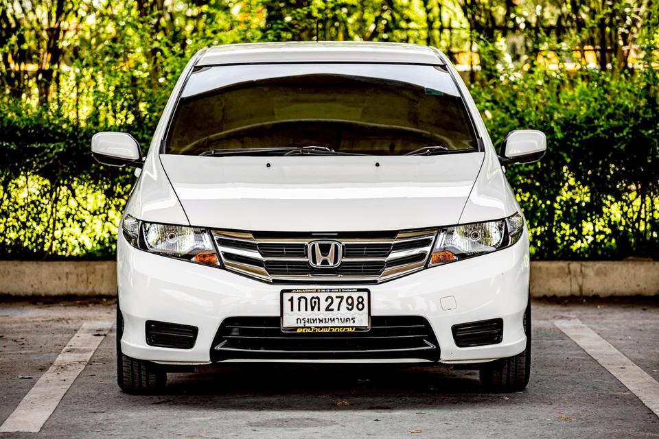 Honda City 1.5S เกียร์ออโต้ ปี 2013 สีขาว ไมล์แท้ 90,000