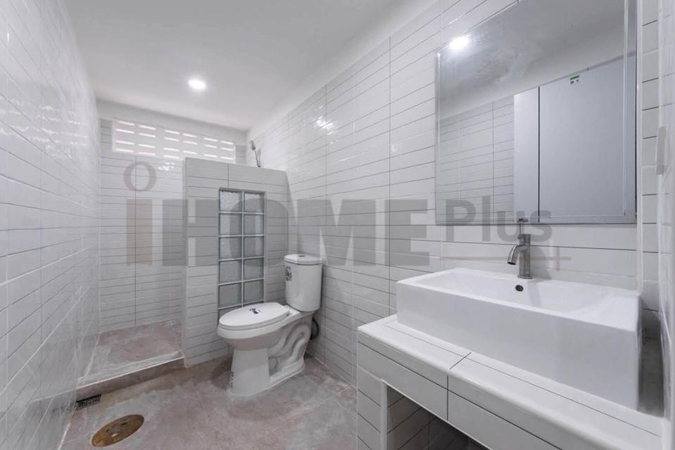 หมู่บ้าน ลาน ทอง ติวานนท์ renovate ติดถนนติวานนท์ 7