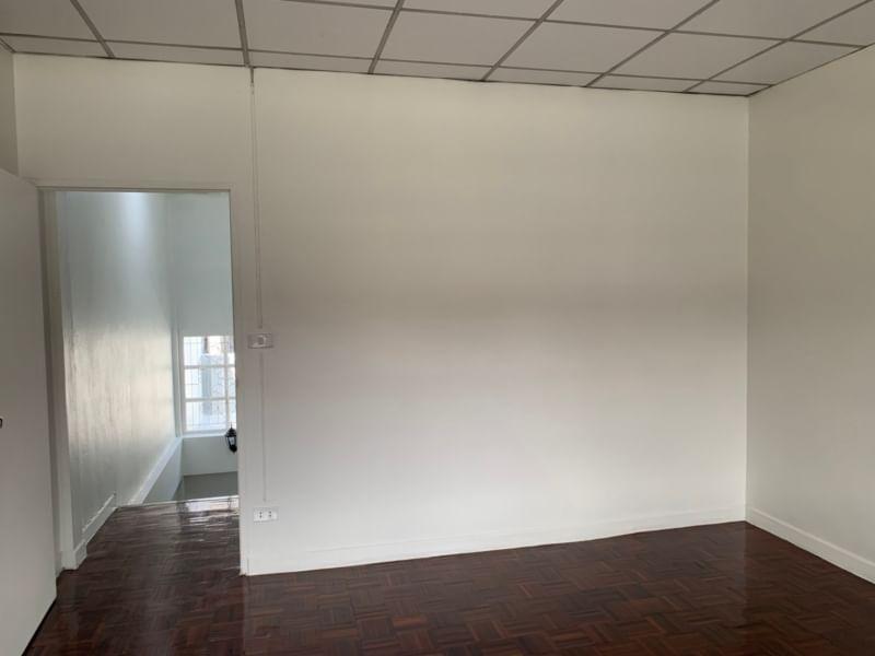 ขาย :ทาวน์เฮาส์ 2 ชั้น, เนื้อที่ 17 ตรว. หมู่บ้านอรุณธร ถนนสุขาภิบาล 5 ซอย 45  8