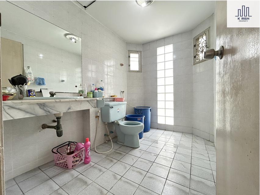 ขายบ้านแฝด 2 ชั้น 36 ตร.ว อารีน่าพาร์ค ชวนชื่นซิตี้ คู้บอน 27 ใกล้สวน ราคาถูก ทำเลดี ใกล้แฟชั่นไอส์แลนด์ 13