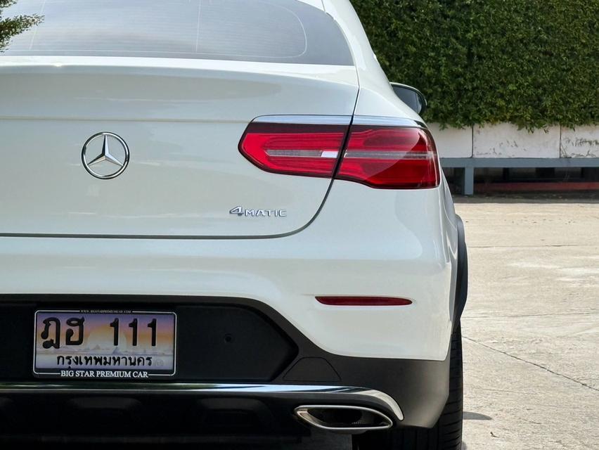 2020 BENZ GLC 250 COUPE รถมือเดียวออกป้ายแดง รถวิ่งน้อย เข้าศูนย์ทุกระยะ รถไม่เคยมีอุบัติเหตุครับ 9