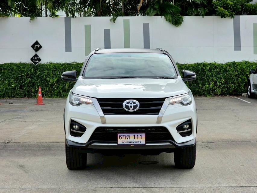 รหัสรถ PEAT608 🔥 สวยดุดัน TOYOTA FORTUNER 2.8 TRD Sportivo 2019 สีขาว รูปย่อยที่ 2