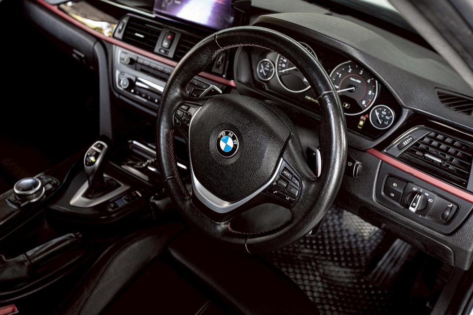 BMW 320d Sport ปี2014 13