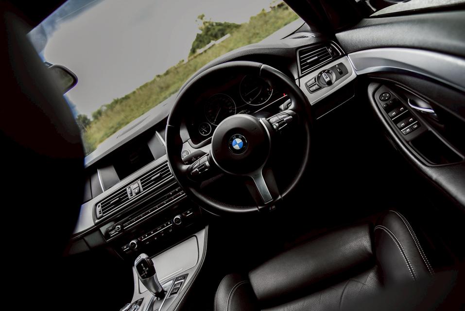 รหัสรถ CBL7124 BMW 520D M-Sport AT 2016 10