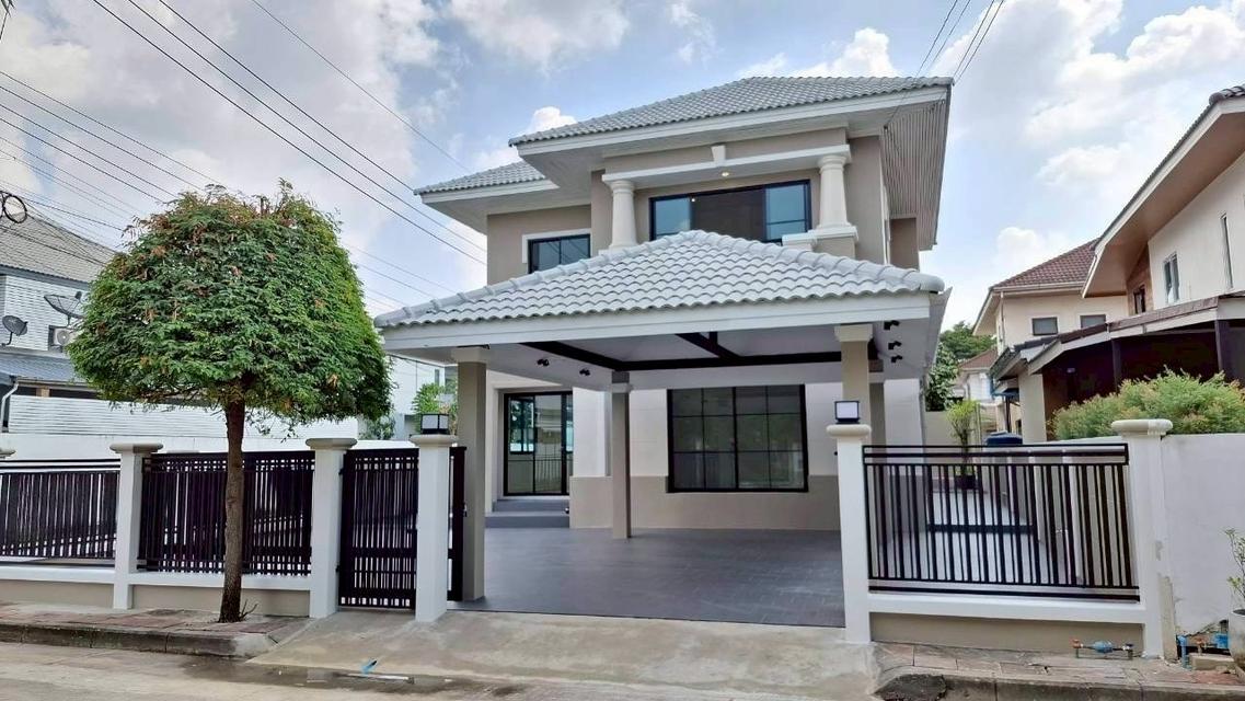 หมู่บ้านกาญจนลักษณ์3  ติดถนนกาญจนาภิเษก 1